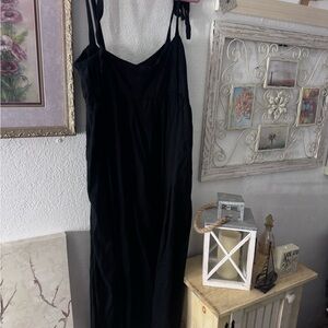Elegant Black Maxi Dress